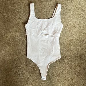 Abercrombie & Fitch White Ribbed Bodysuit - M